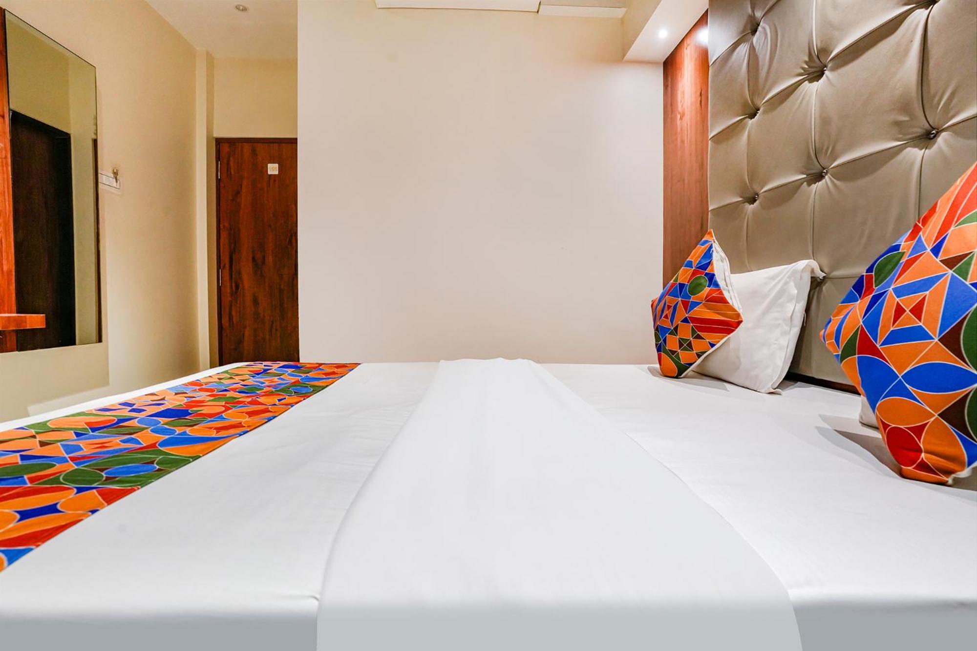 Отель Fabexpress Utsav Residency - Nr Panvel Jamb Экстерьер фото