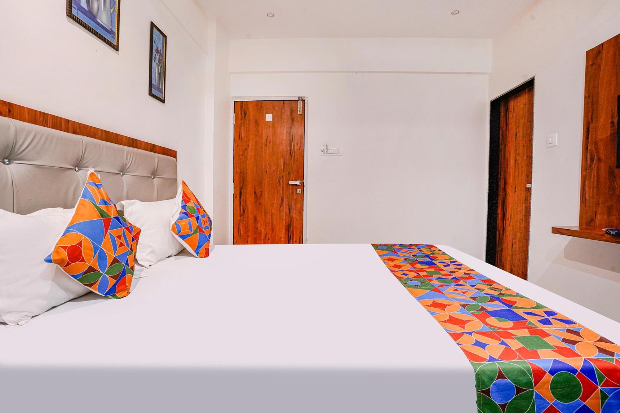 Отель Fabexpress Utsav Residency - Nr Panvel Jamb Экстерьер фото